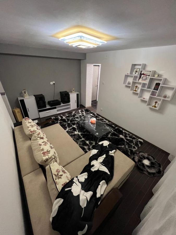 Jas Apartament Daire Lupeni  Dış mekan fotoğraf